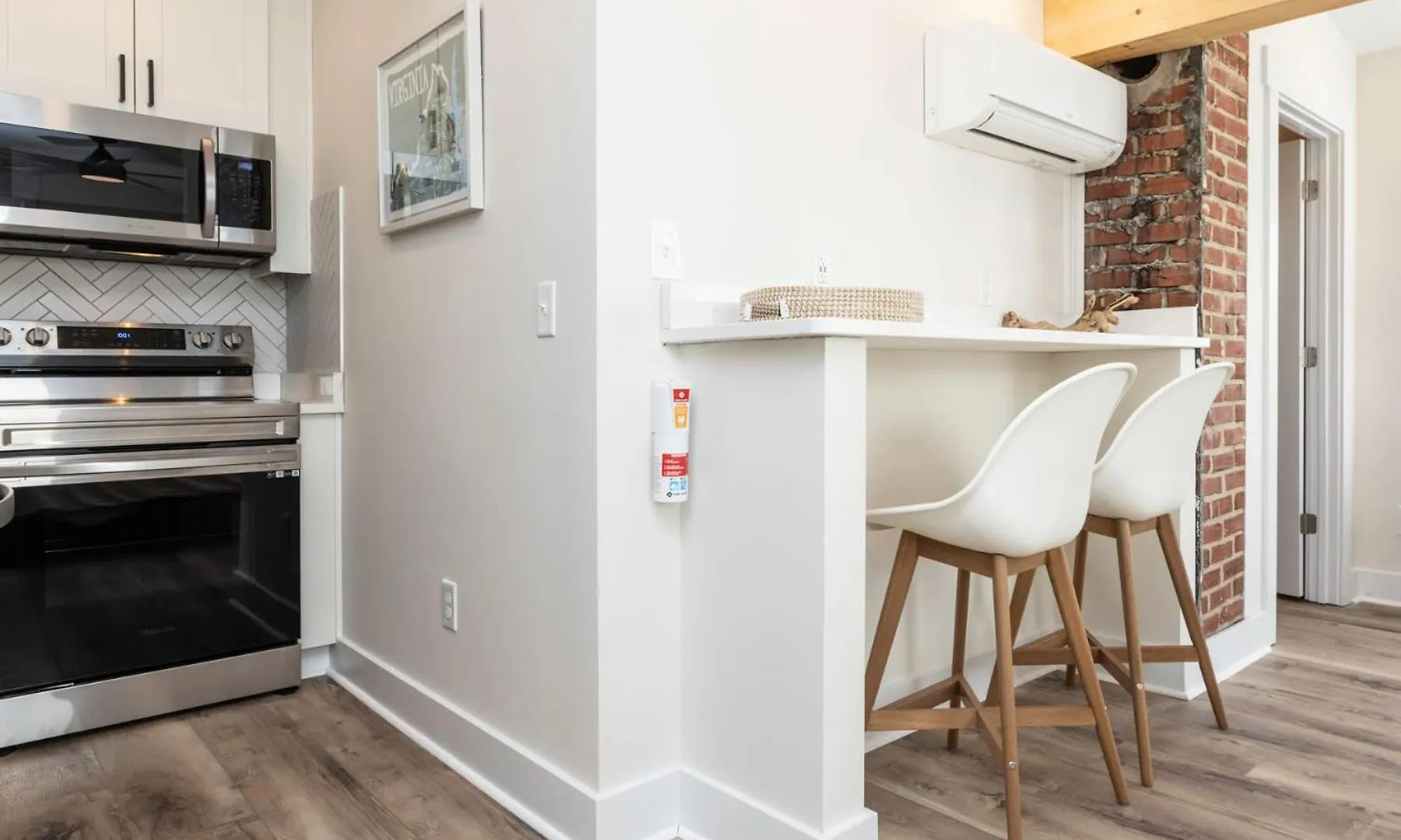 Apartment Beachwalk #5 8 Mins To Beach Virginia Beach